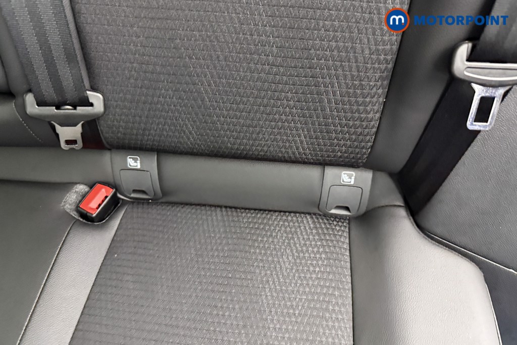 Nissan Qashqai N-Connecta Manual Petrol SUV - Stock Number (1597625) - 25th supplementary image