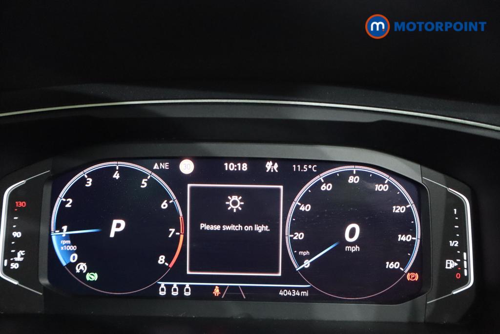 Volkswagen Tiguan R-Line Automatic Petrol SUV - Stock Number (1598268) - 4th supplementary image