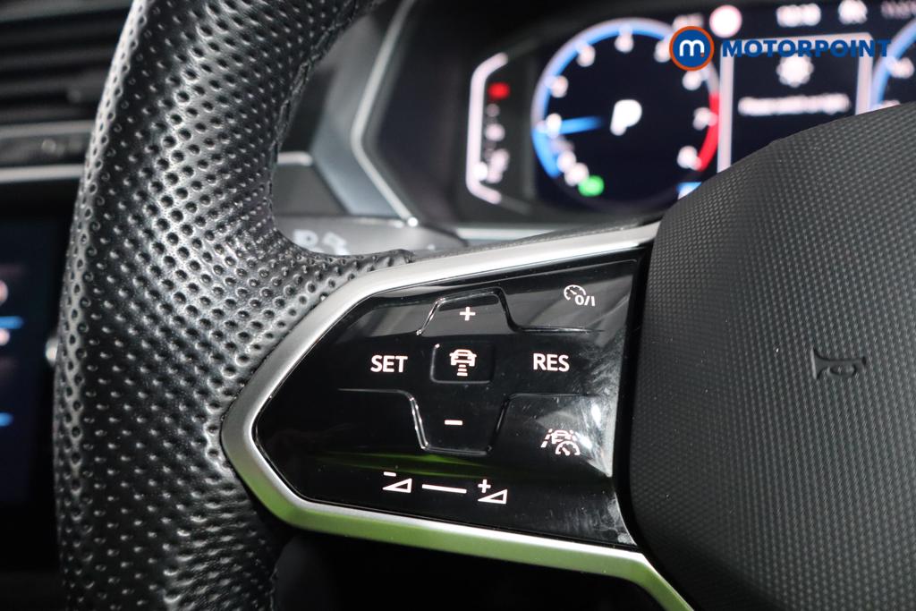 Volkswagen Tiguan R-Line Automatic Petrol SUV - Stock Number (1598268) - 6th supplementary image