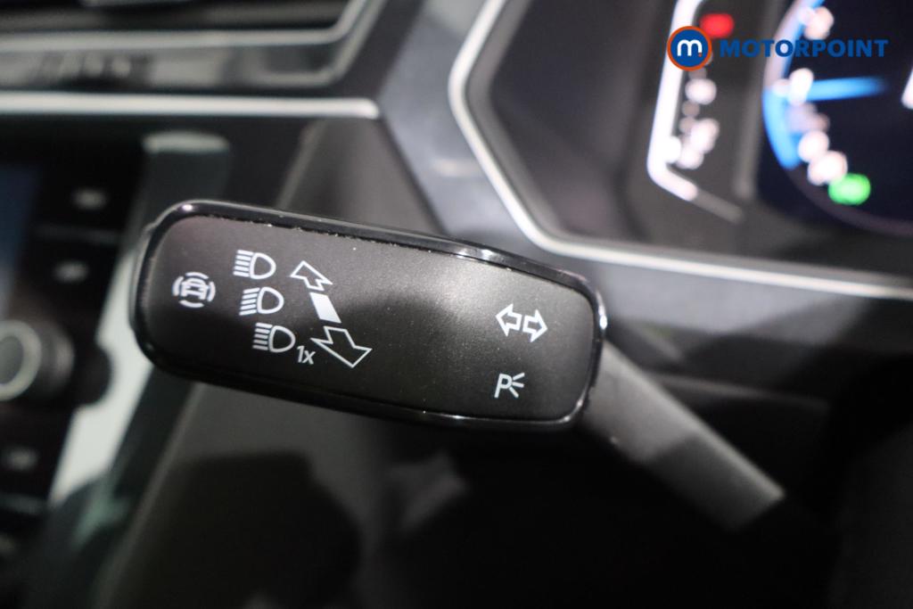 Volkswagen Tiguan R-Line Automatic Petrol SUV - Stock Number (1598268) - 9th supplementary image