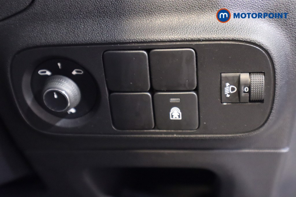 Citroen C3 Shine Plus Manual Petrol Hatchback - Stock Number (1598563) - 13th supplementary image