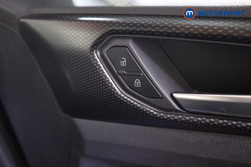 Volkswagen T-Cross SE Automatic Petrol SUV - Stock Number (1598580) - 11th supplementary image