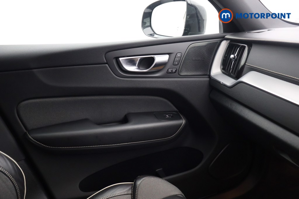 Volvo Xc60 R Design Pro Automatic Petrol SUV - Stock Number (1598859) - 11th supplementary image