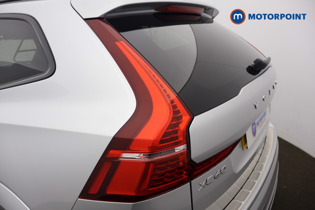 Volvo Xc60 R Design Pro Automatic Petrol SUV - Stock Number (1598859) - 23rd supplementary image