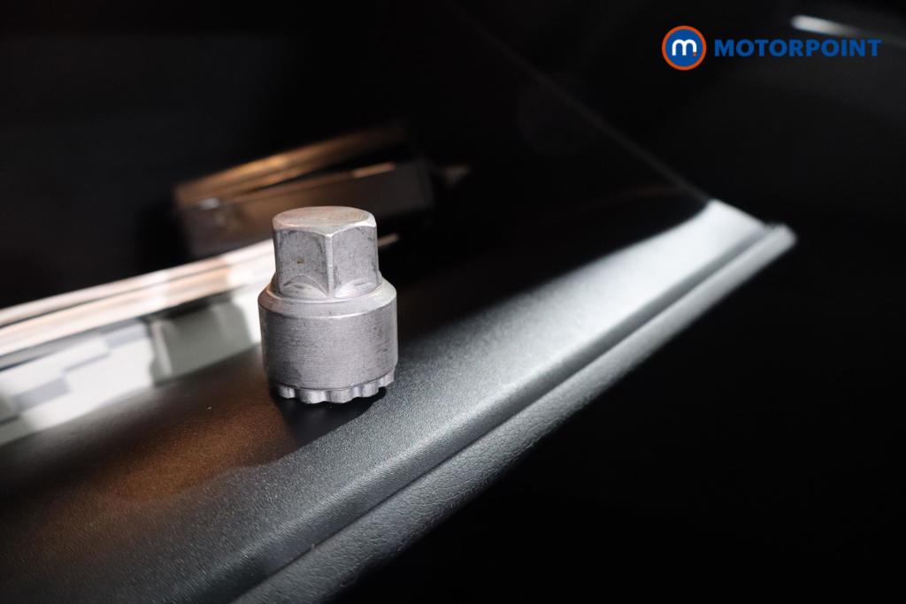 KIA Sportage 3 Automatic Petrol-Electric Hybrid SUV - Stock Number (1598875) - 13th supplementary image