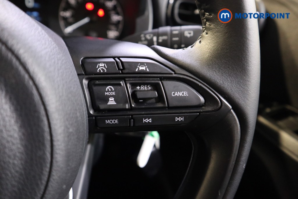 Toyota Yaris Icon Automatic Petrol-Electric Hybrid Hatchback - Stock Number (1599691) - 4th supplementary image