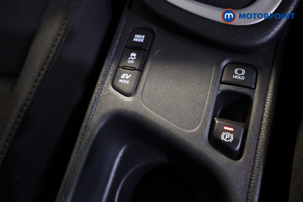 Toyota Yaris Icon Automatic Petrol-Electric Hybrid Hatchback - Stock Number (1599691) - 9th supplementary image