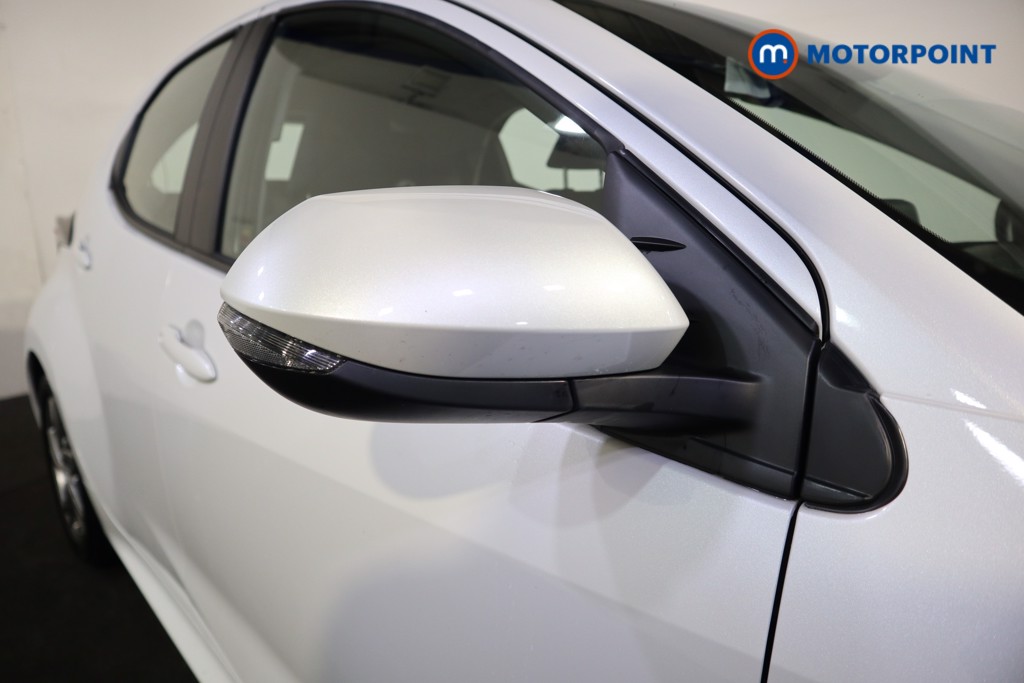 Toyota Yaris Icon Automatic Petrol-Electric Hybrid Hatchback - Stock Number (1599691) - 25th supplementary image