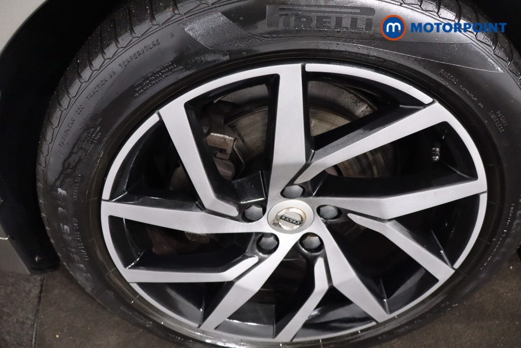 Volvo V60 Momentum Plus Automatic Petrol Estate - Stock Number (1599714) - 9th supplementary image
