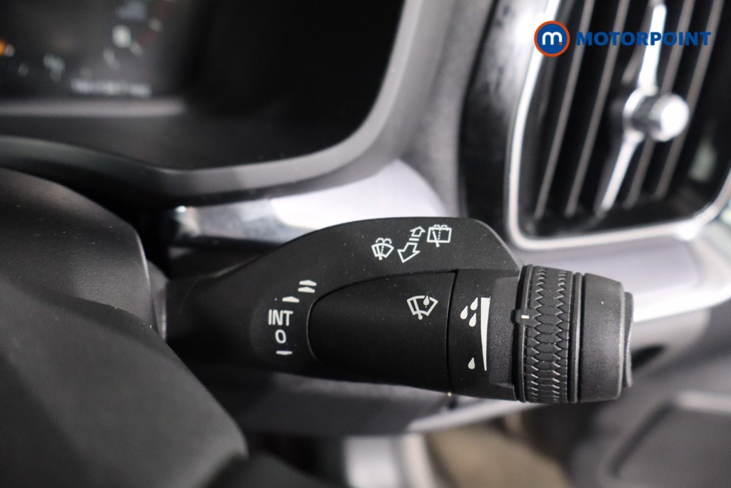 Volvo V60 Momentum Plus Automatic Petrol Estate - Stock Number (1599714) - 14th supplementary image