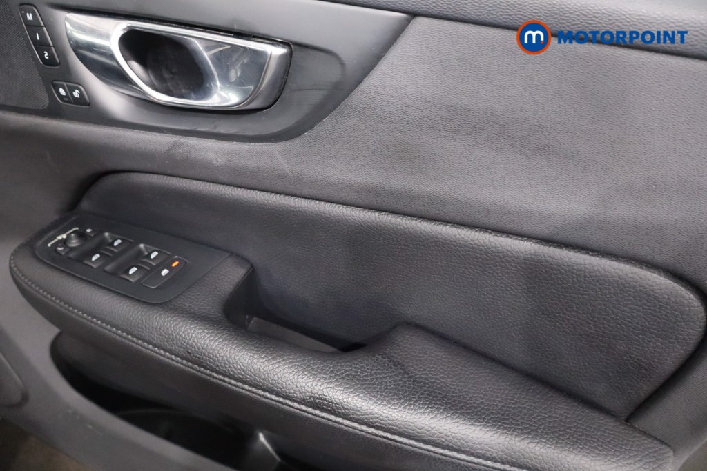 Volvo V60 Momentum Plus Automatic Petrol Estate - Stock Number (1599714) - 22nd supplementary image