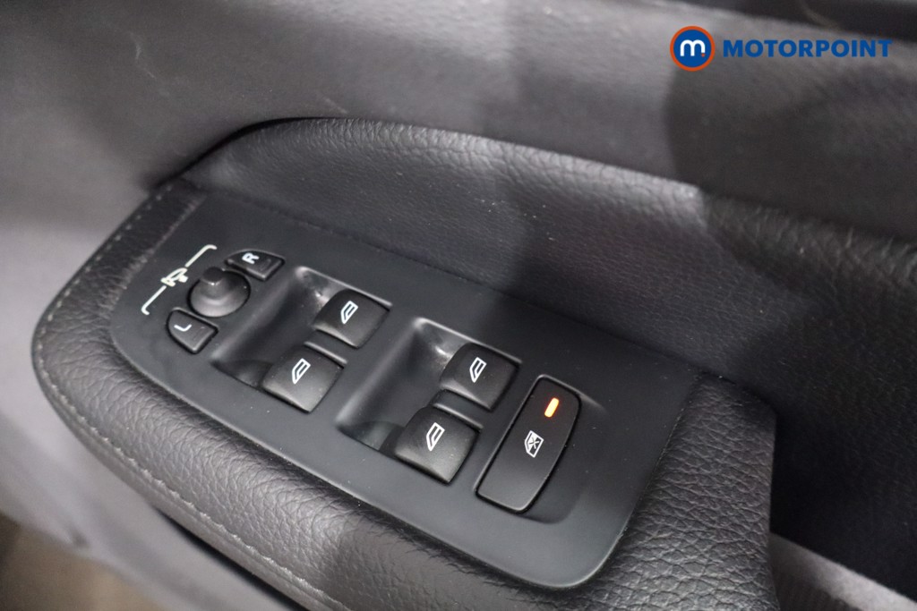 Volvo V60 Momentum Plus Automatic Petrol Estate - Stock Number (1599714) - 23rd supplementary image