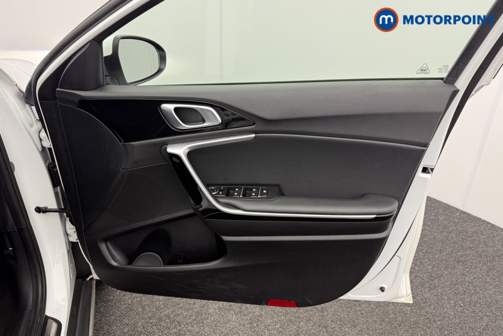 KIA Xceed 3 Manual Petrol Hatchback - Stock Number (1599749) - 17th supplementary image