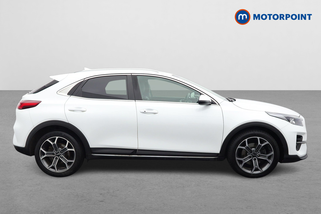 KIA Xceed 3 Manual Petrol Hatchback - Stock Number (1599749) - Drivers side