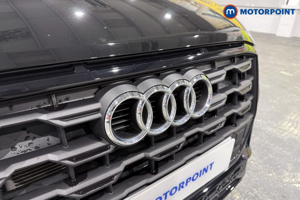 Audi Q2 Black Edition Automatic Petrol SUV - Stock Number (1599843) - 14th supplementary image