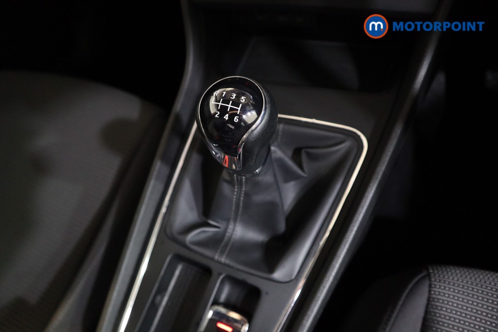 Seat Leon Se Dynamic Manual Petrol Estate - Stock Number (1599918) - 9th supplementary image