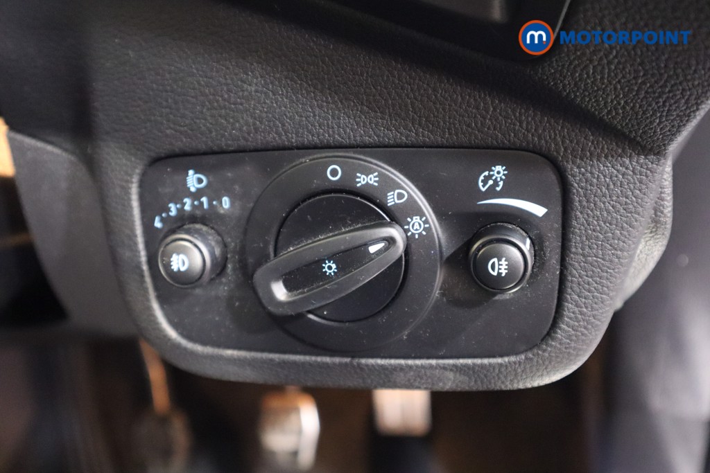 Ford Kuga St-Line Manual Petrol SUV - Stock Number (1600124) - 13th supplementary image