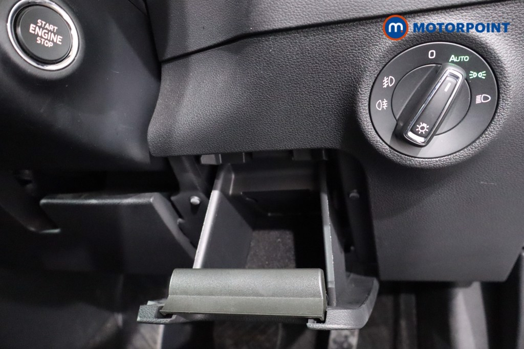 Skoda Karoq Se L Automatic Petrol SUV - Stock Number (1600207) - 21st supplementary image