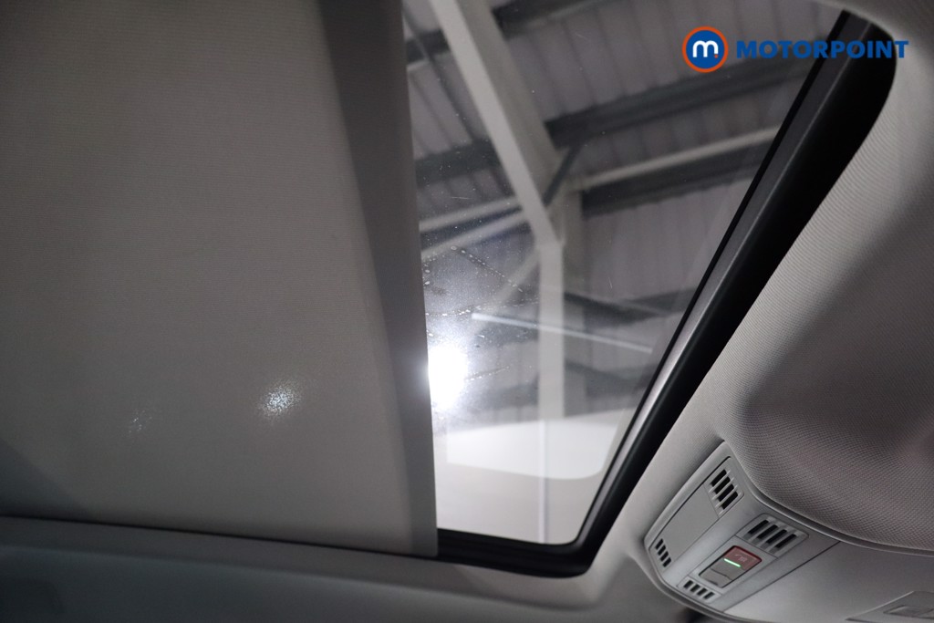 Volkswagen Tiguan SEL Automatic Petrol SUV - Stock Number (1600283) - 20th supplementary image