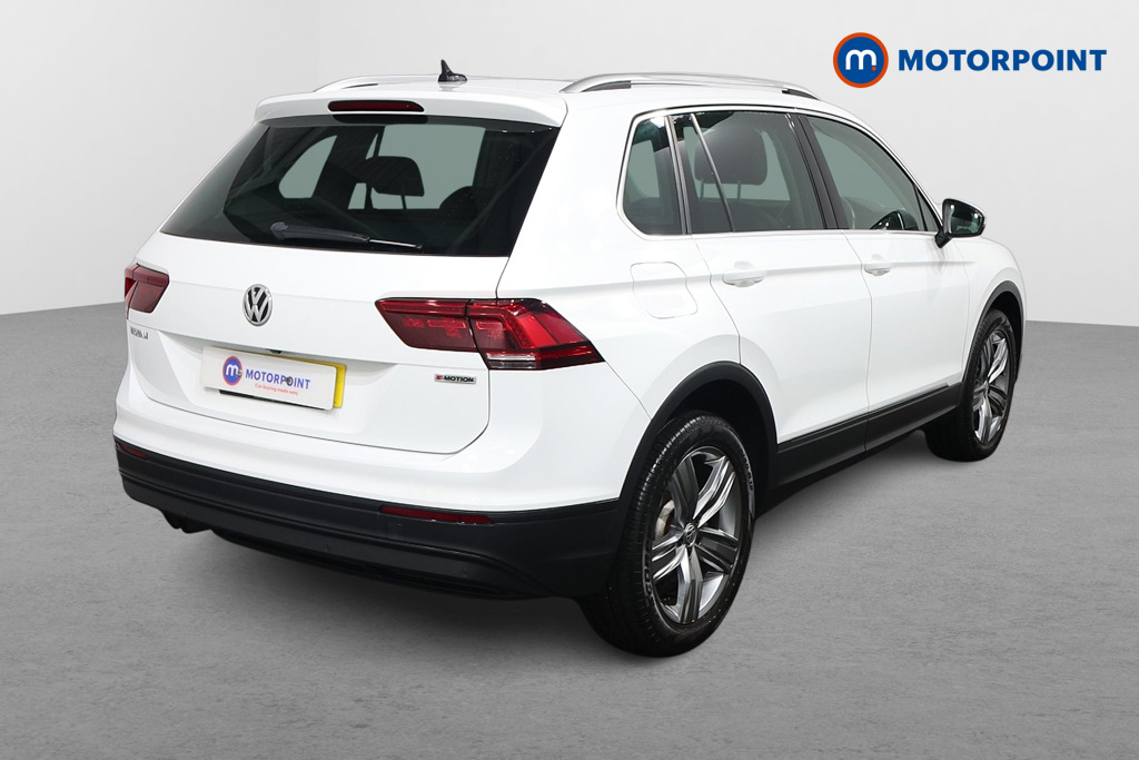 Volkswagen Tiguan SEL Automatic Petrol SUV - Stock Number (1600283) - Drivers side rear corner
