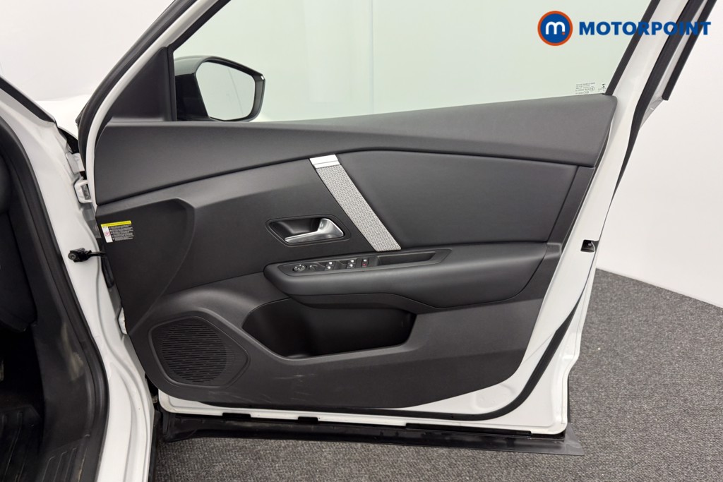 Citroen C4 Sense Manual Petrol Hatchback - Stock Number (1600306) - 14th supplementary image