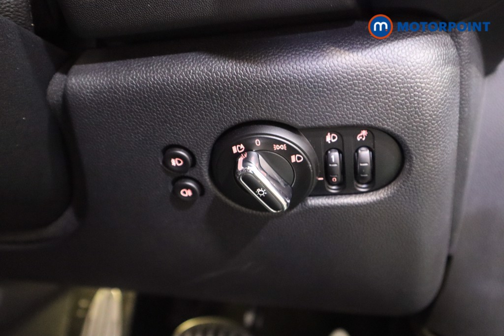 Mini Hatchback Cooper Sport Automatic Petrol Hatchback - Stock Number (1600358) - 13th supplementary image