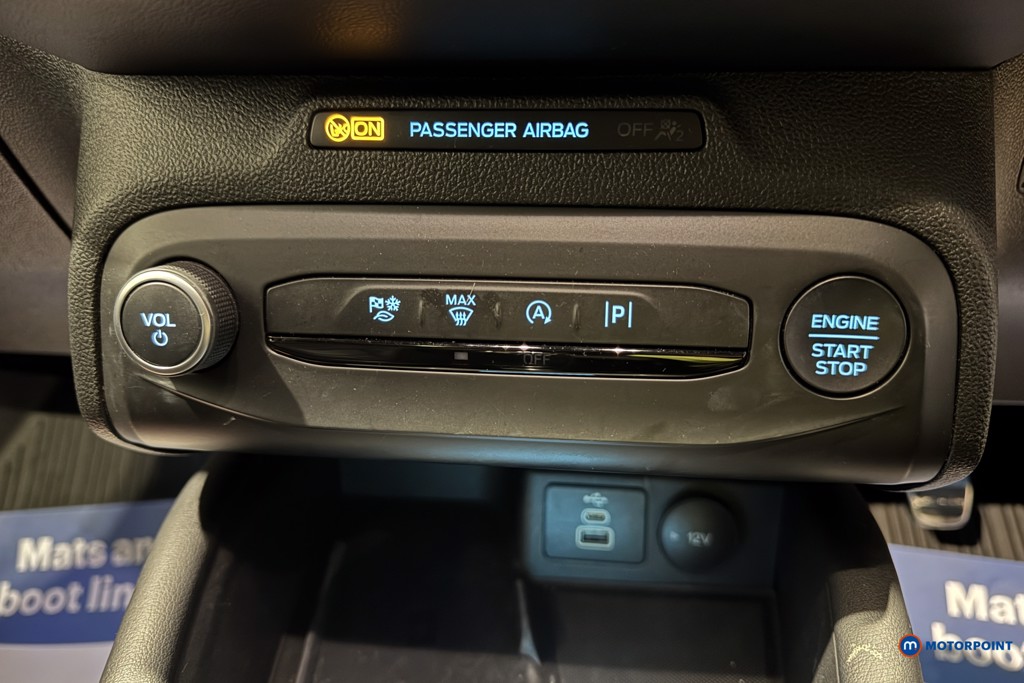 Ford Focus St-Line Vignale Manual Petrol Hatchback - Stock Number (1600433) - 15th supplementary image