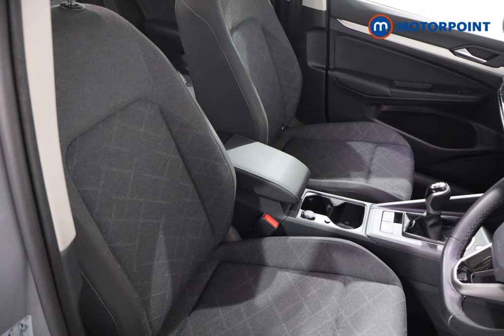 Volkswagen Golf Life Manual Petrol Hatchback - Stock Number (1600596) - 23rd supplementary image