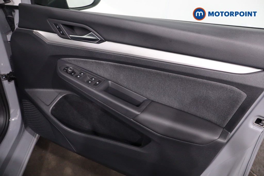 Volkswagen Golf Life Manual Petrol Hatchback - Stock Number (1600596) - 24th supplementary image