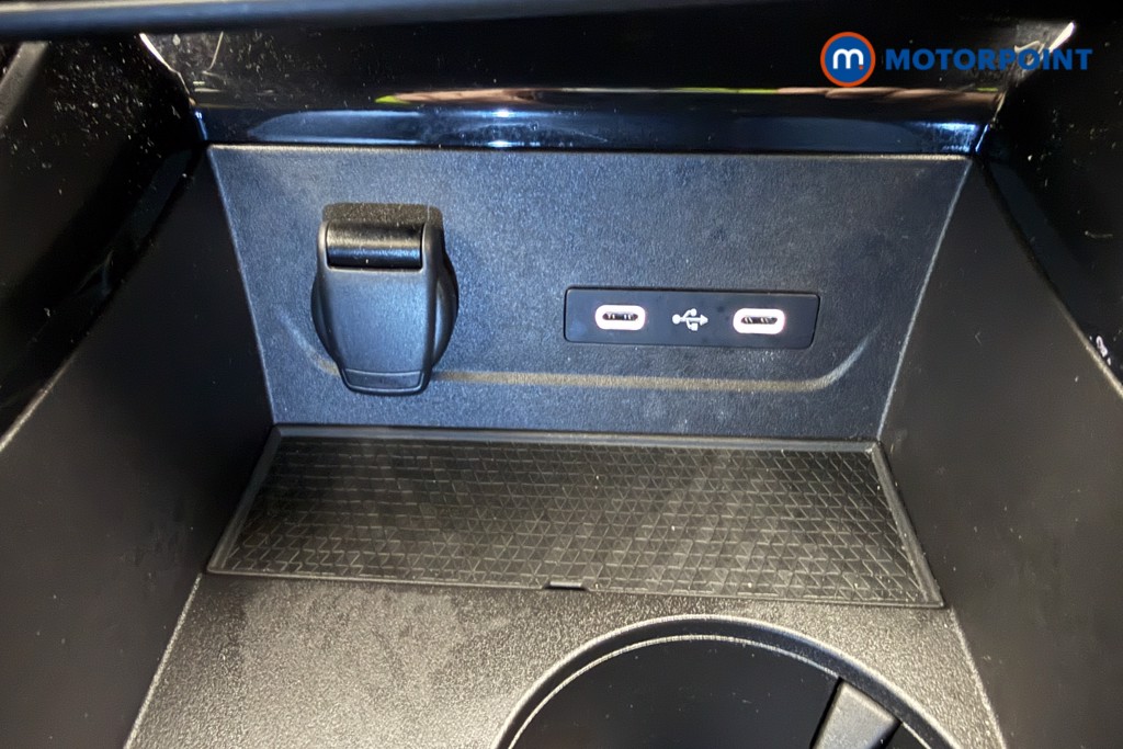 Renault Rafale Iconic Esprit Alpine Automatic Petrol-Electric Hybrid SUV - Stock Number (1600653) - 9th supplementary image