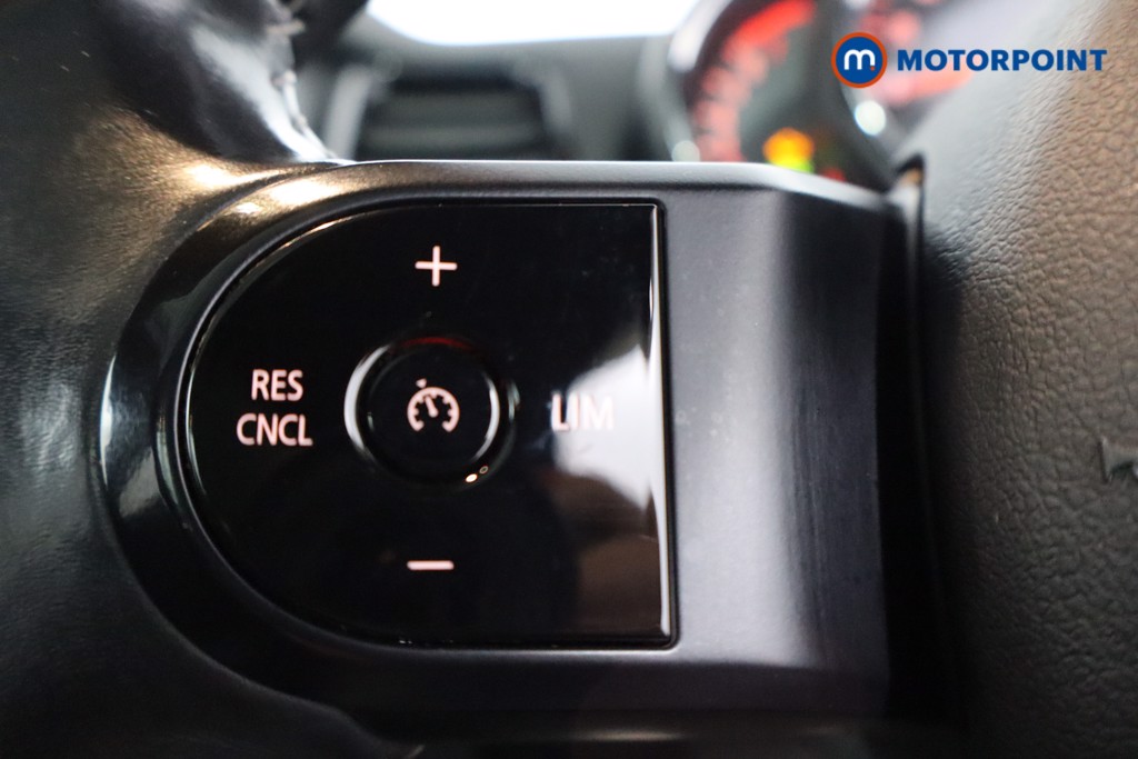 Mini Clubman Cooper Shadow Edition Automatic Petrol Estate - Stock Number (1600882) - 7th supplementary image