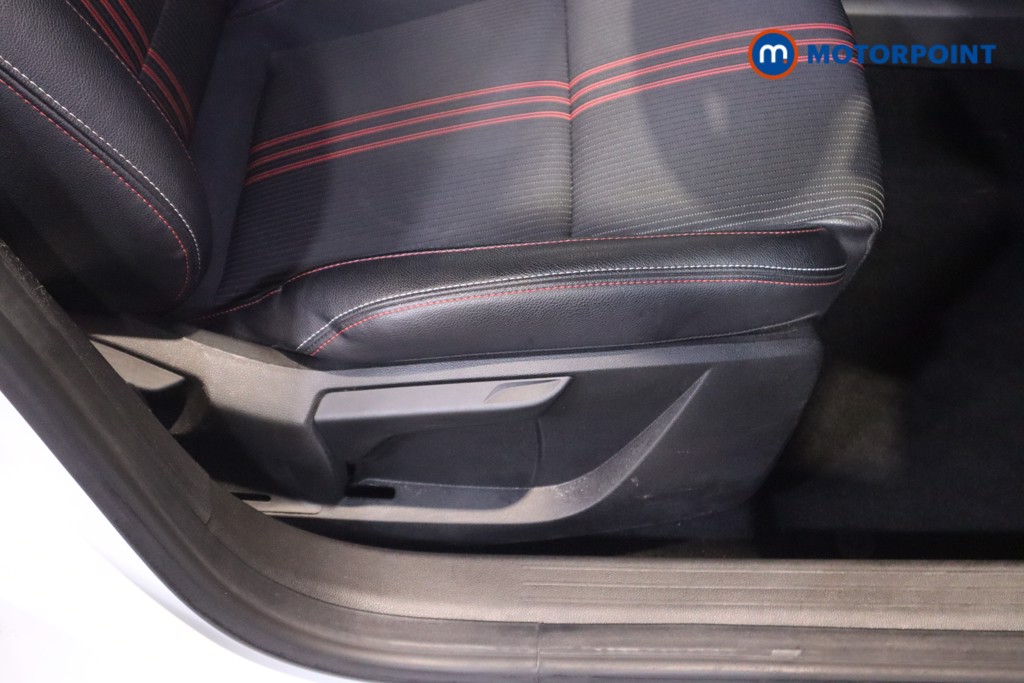 Renault Clio Rs Line Manual Petrol Hatchback - Stock Number (1600966) - 17th supplementary image