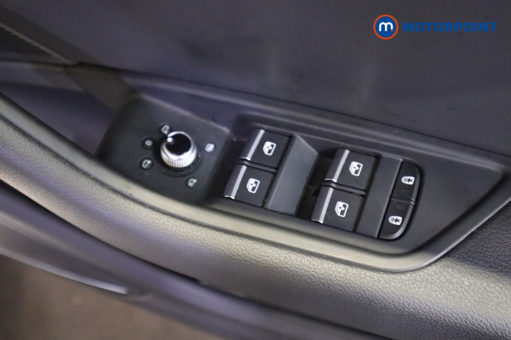 Audi A4 Technik Automatic Petrol Estate - Stock Number (1600999) - 11th supplementary image