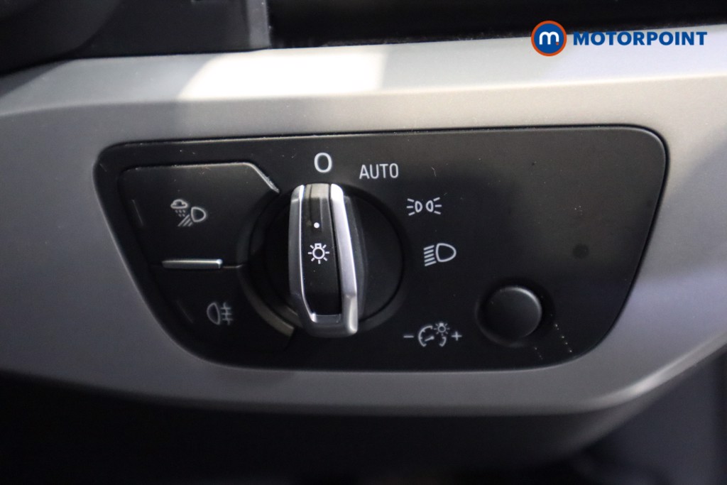 Audi A4 Technik Automatic Petrol Estate - Stock Number (1600999) - 12th supplementary image