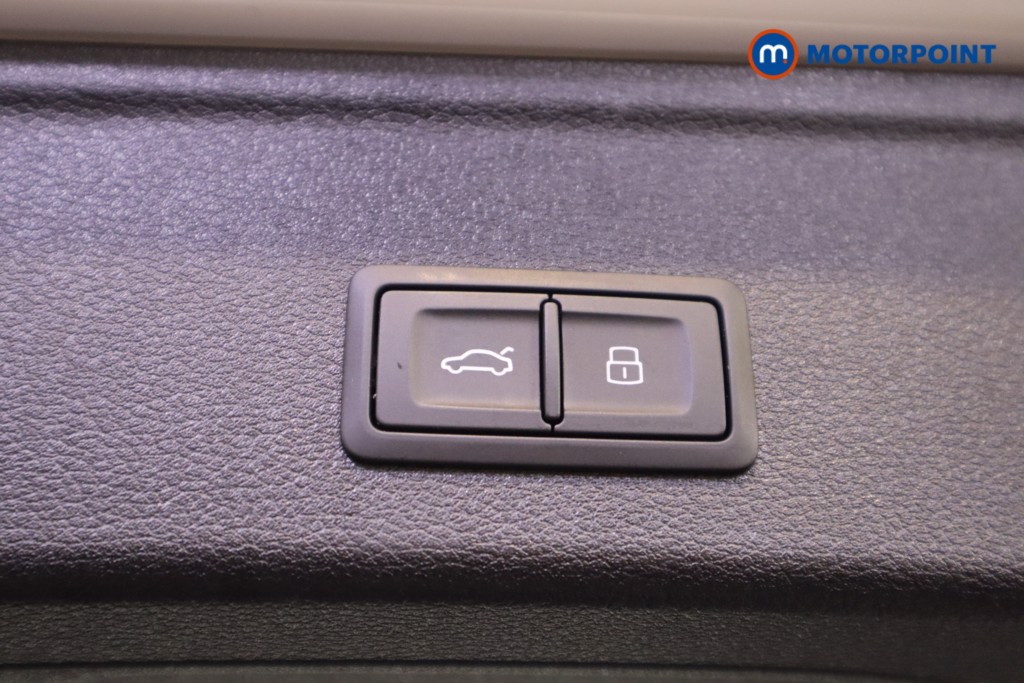 Audi A4 Technik Automatic Petrol Estate - Stock Number (1600999) - 21st supplementary image