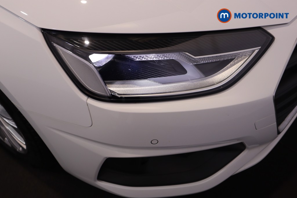 Audi A4 Technik Automatic Petrol Estate - Stock Number (1600999) - 26th supplementary image