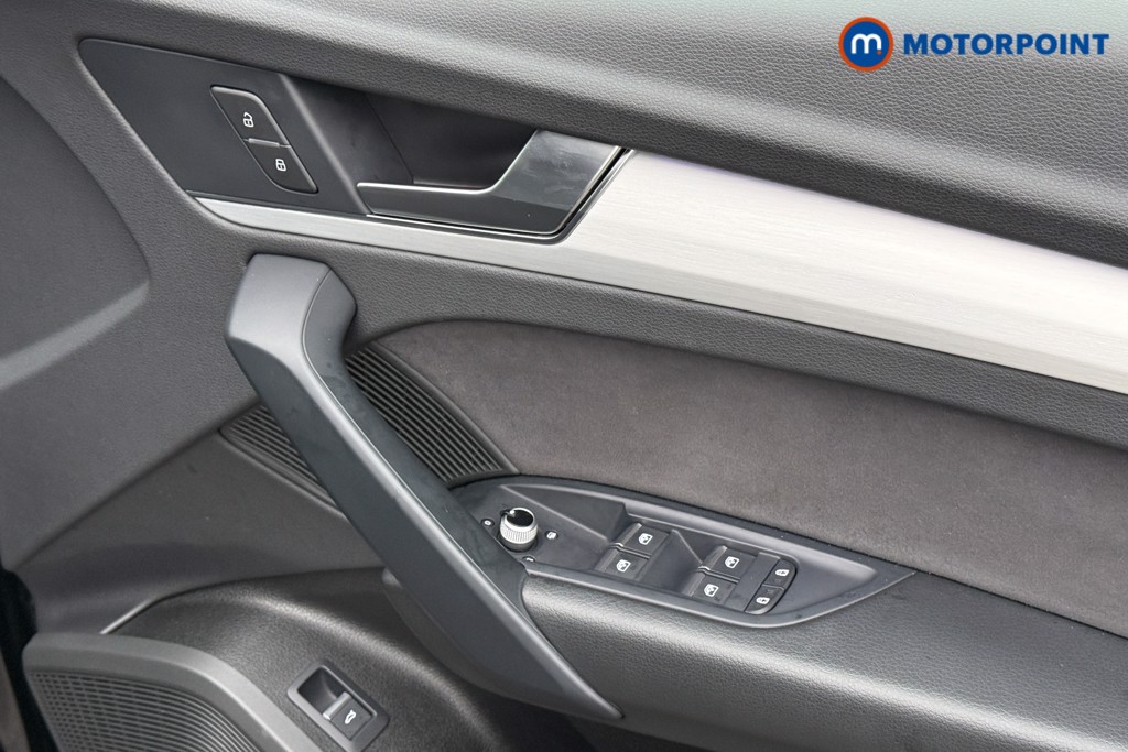 Audi Q5 S Line Automatic Petrol SUV - Stock Number (1601873) - 12th supplementary image