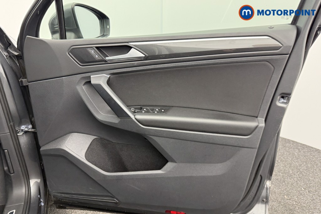 Volkswagen Tiguan SEL Manual Diesel SUV - Stock Number (1602080) - 18th supplementary image
