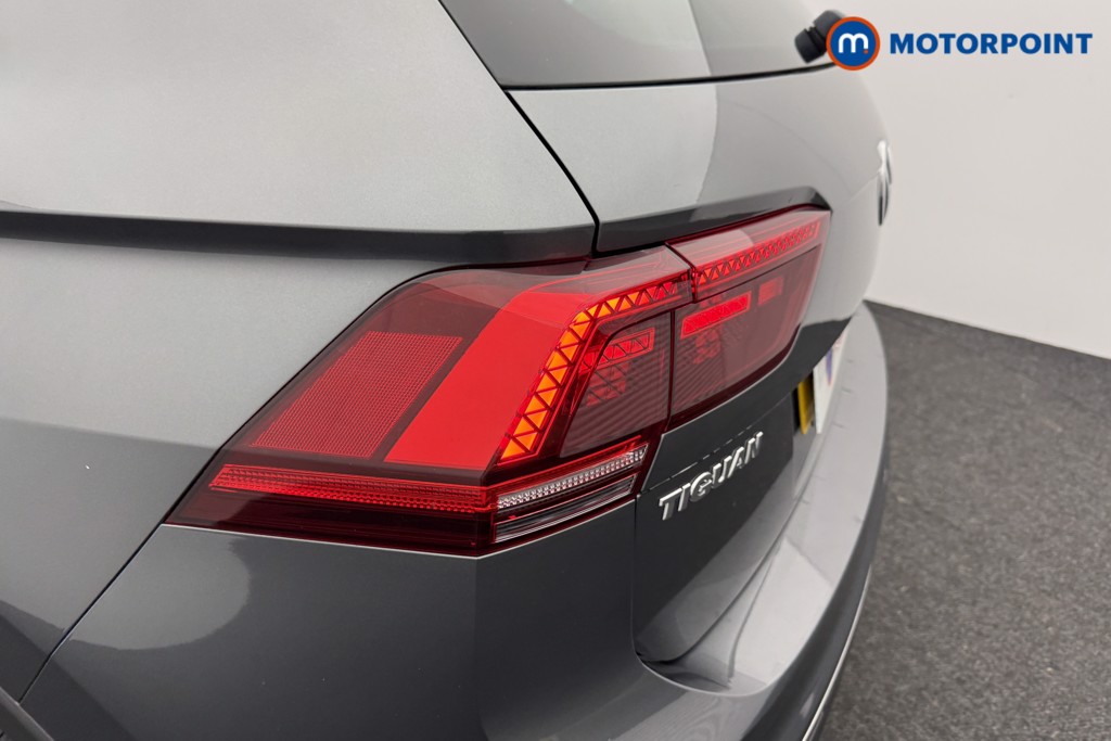 Volkswagen Tiguan SEL Manual Diesel SUV - Stock Number (1602080) - 27th supplementary image