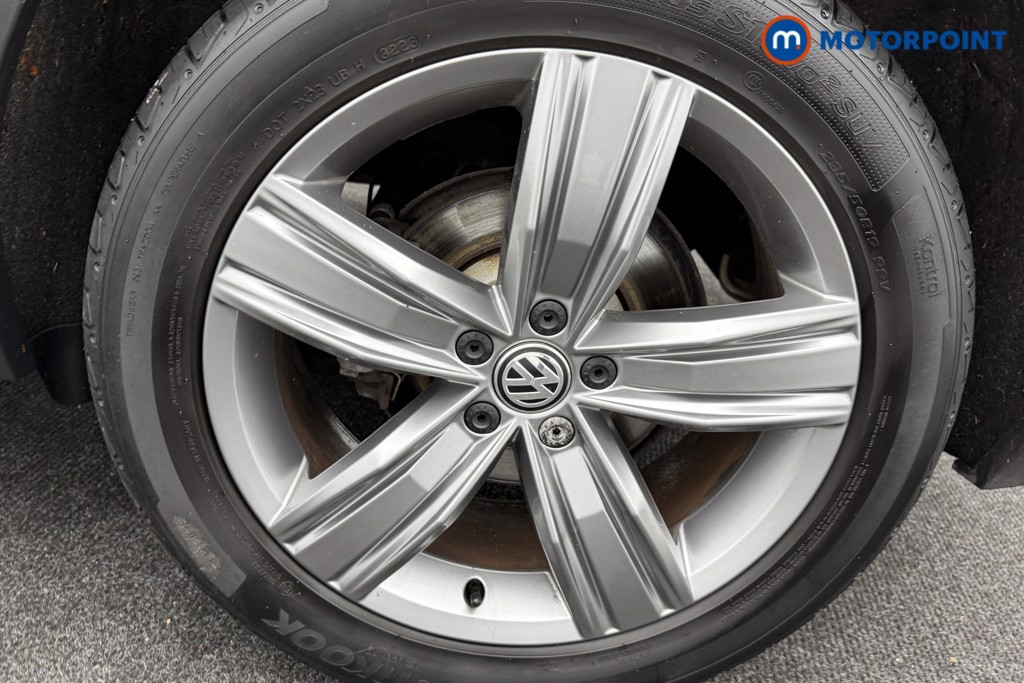 Volkswagen Tiguan SEL Manual Diesel SUV - Stock Number (1602080) - 32nd supplementary image