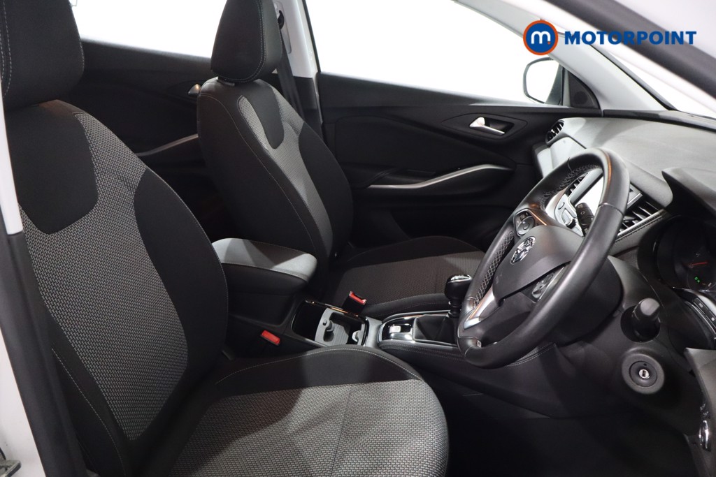 Vauxhall Grandland X SE Manual Petrol SUV - Stock Number (1589430) - 23rd supplementary image