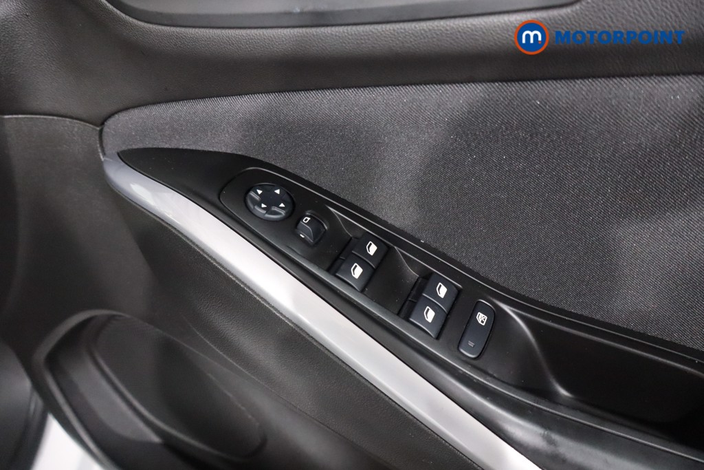 Vauxhall Grandland X SE Manual Petrol SUV - Stock Number (1589430) - 26th supplementary image