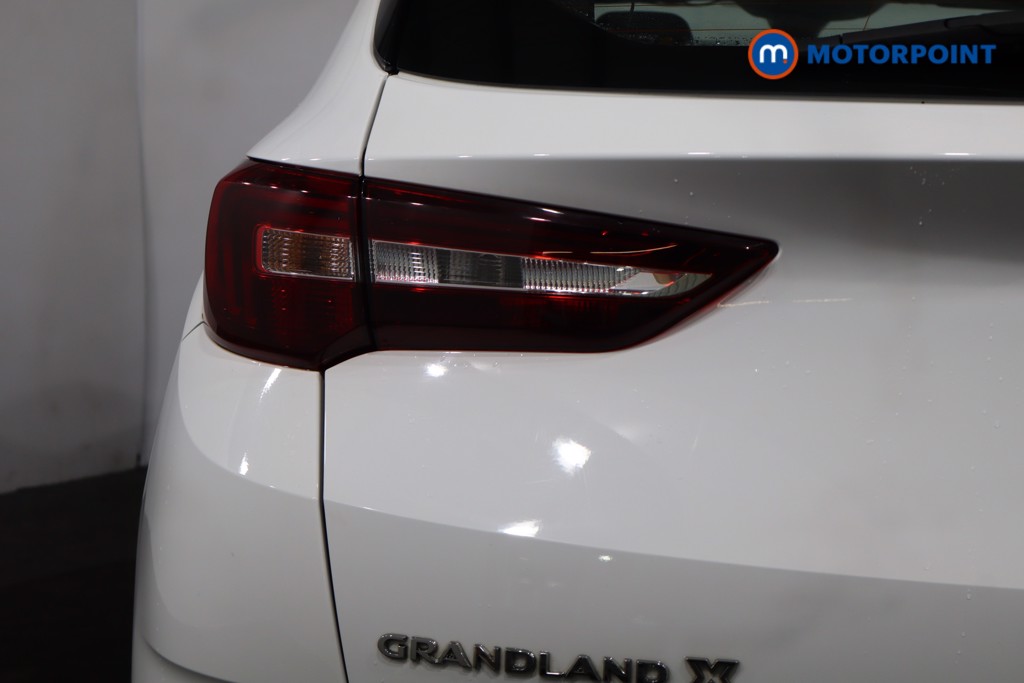 Vauxhall Grandland X SE Manual Petrol SUV - Stock Number (1589430) - 38th supplementary image
