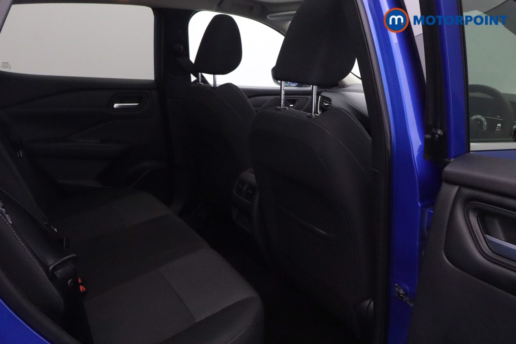 Nissan Qashqai Premiere Edition Manual Petrol SUV - Stock Number (1590597) - 17th supplementary image