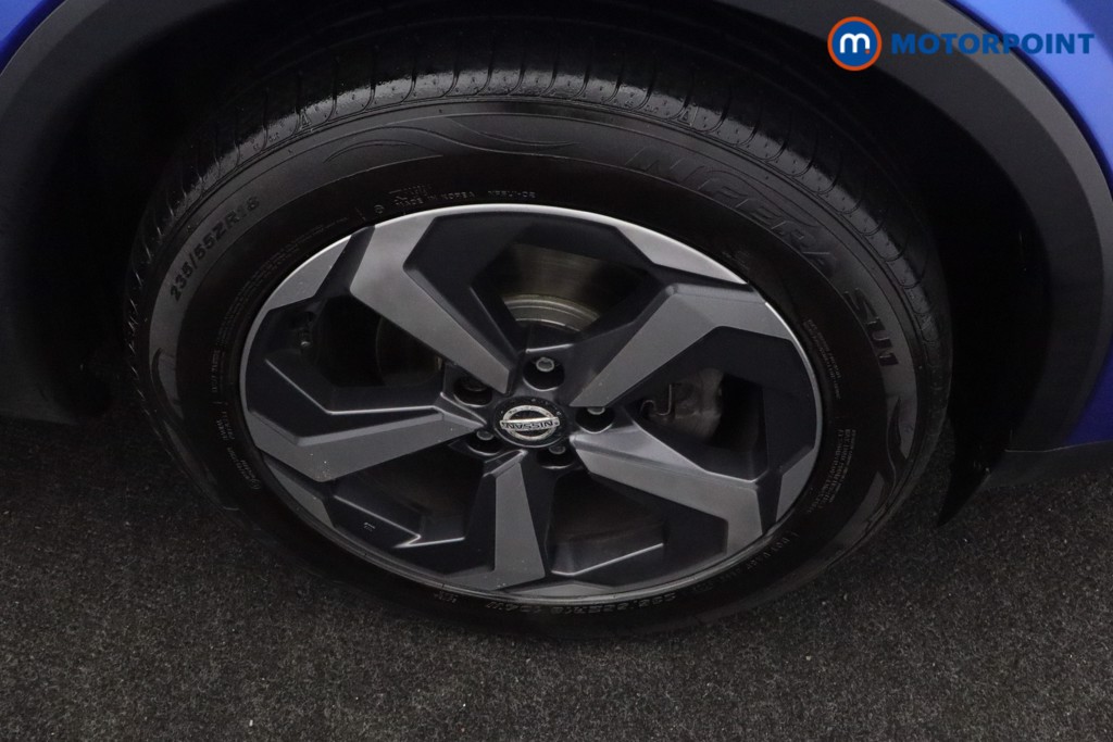 Nissan Qashqai Premiere Edition Manual Petrol SUV - Stock Number (1590597) - 23rd supplementary image