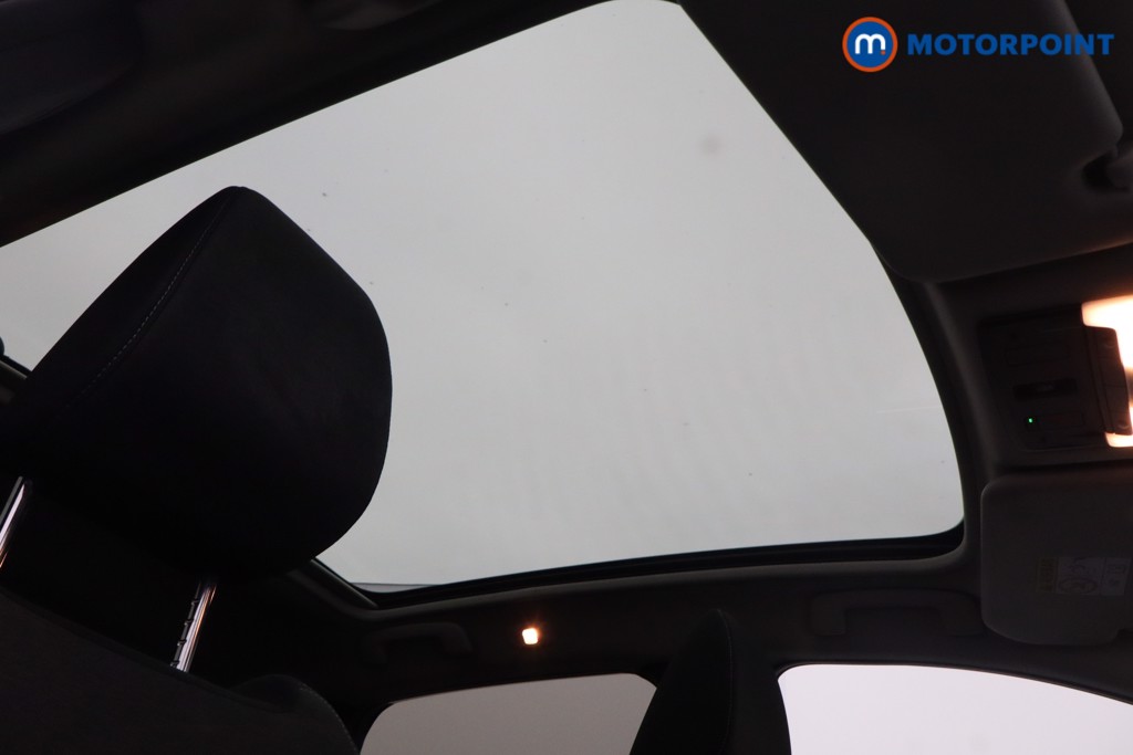 Nissan Qashqai Premiere Edition Manual Petrol SUV - Stock Number (1590597) - 32nd supplementary image