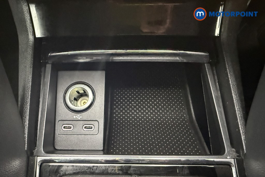 Skoda Karoq SE Manual Petrol SUV - Stock Number (1591094) - 13th supplementary image