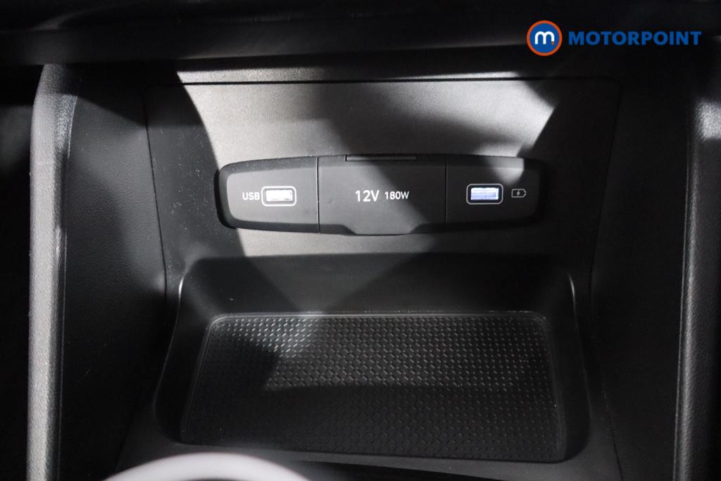 Hyundai Tucson Se Connect Manual Petrol SUV - Stock Number (1591174) - 2nd supplementary image