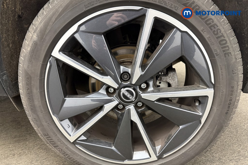 Nissan Qashqai Tekna Manual Petrol SUV - Stock Number (1591278) - 2nd supplementary image