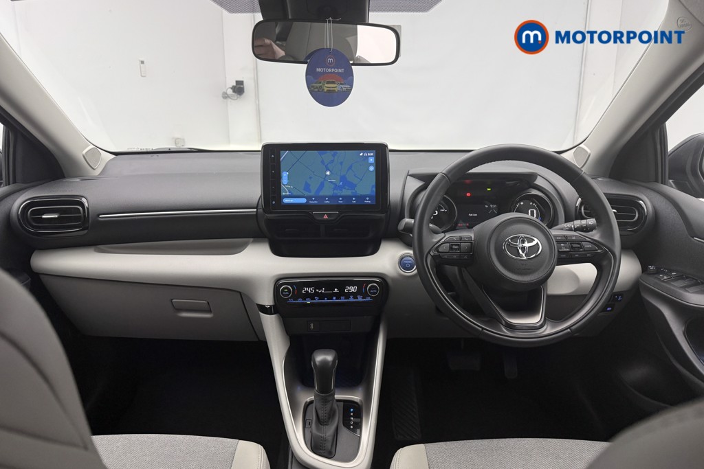 Toyota Yaris Excel Automatic Petrol-Electric Hybrid Hatchback - Stock Number (1591501) - 1st supplementary image